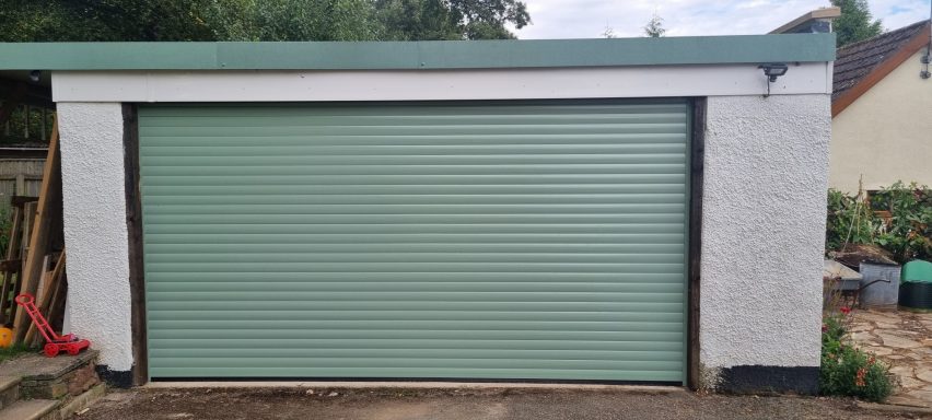 Automatic garage door